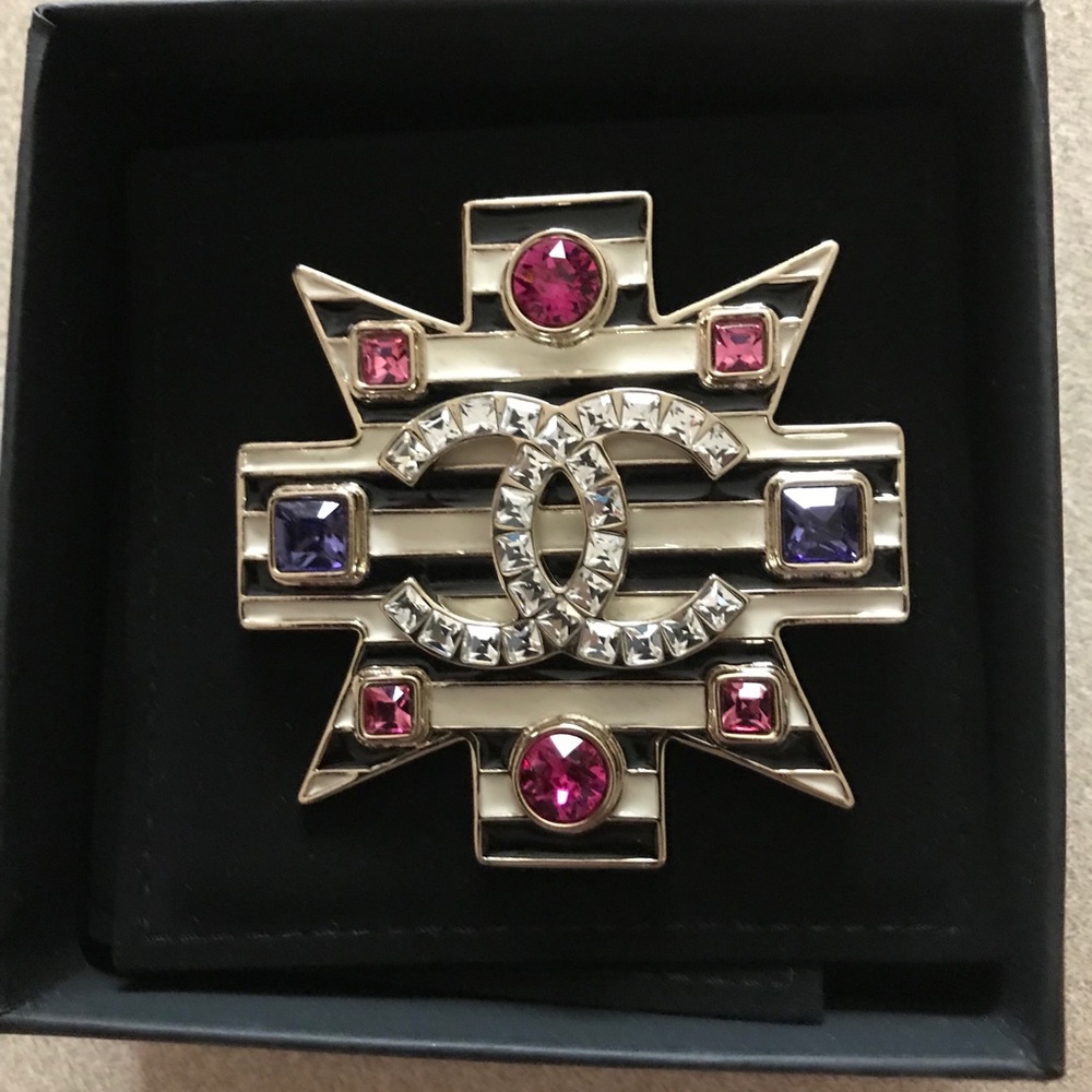 Beautiful Authentic Chanel Brooch